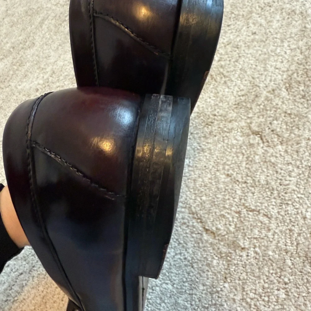 Cole‎ Haan Burgundy Tassel Loafer Size 7.5 D Well-Loved & Ready for Years More